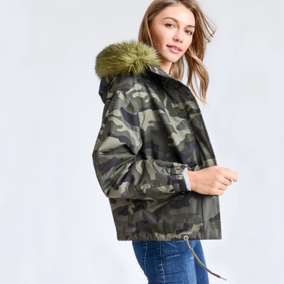 🌺🆕5⭐️Best Seller Camo Fur Lined Parka - Picture 7 of 7